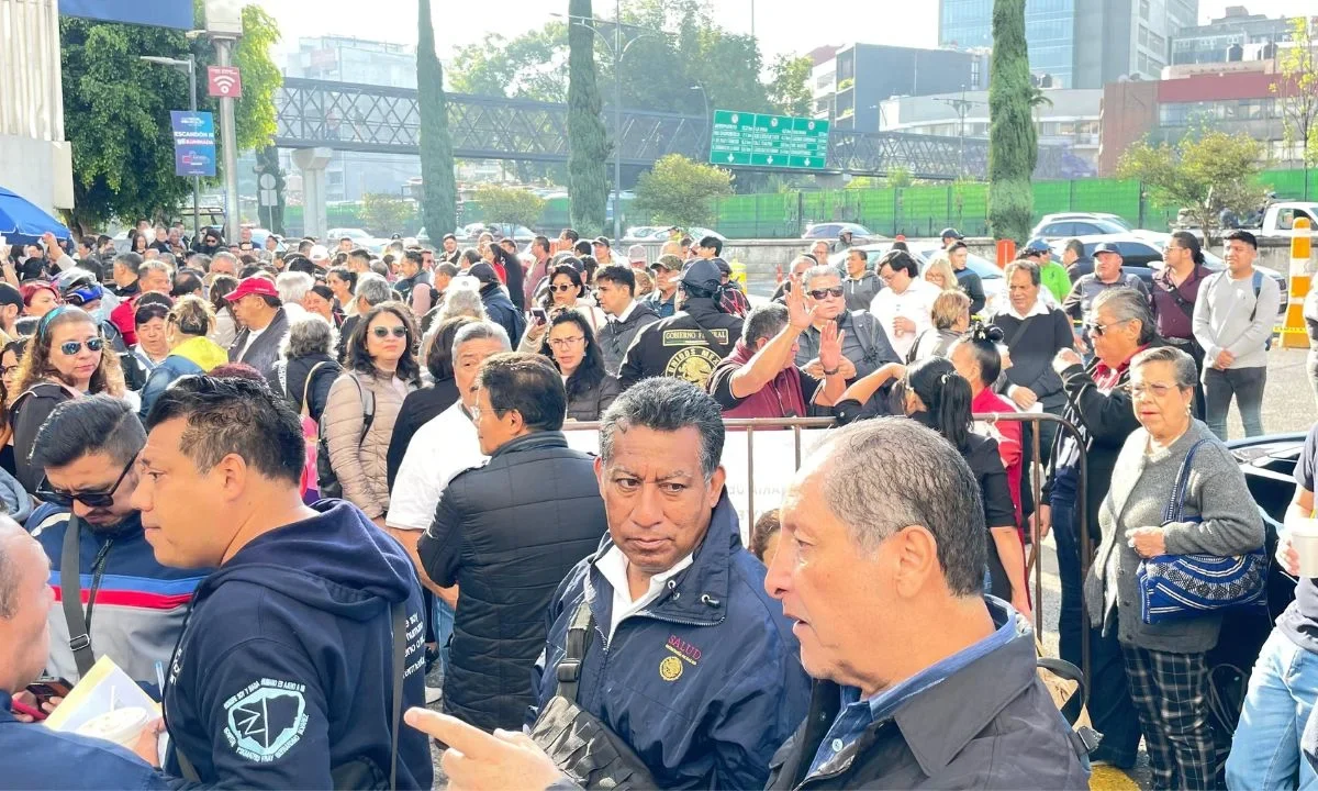 Trabajadores de la salud se manifiestan por violaciones a la normatividad laboral