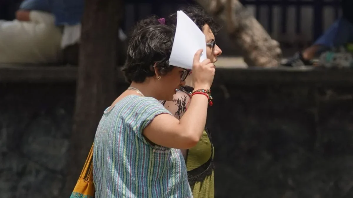 La SGIRPC informó que se esperan altas temperaturas de entre 30° a 32° C en 12 demarcaciones capitalinas por lo que lanzó recomendaciones.