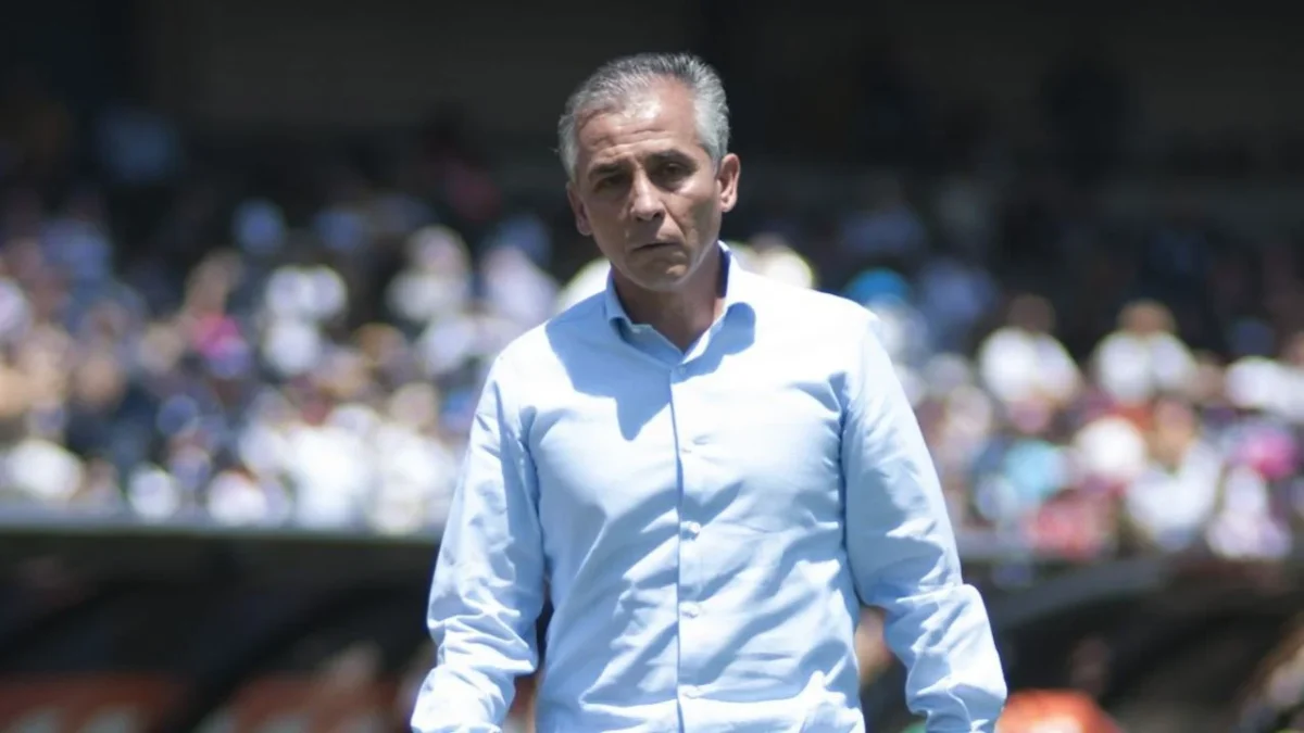 Una fotógrafa acusó a Sergio Bueno por un presunto comentario machista contra la árbitra Katia Itzel durante el Pumas vs Mazatlán.