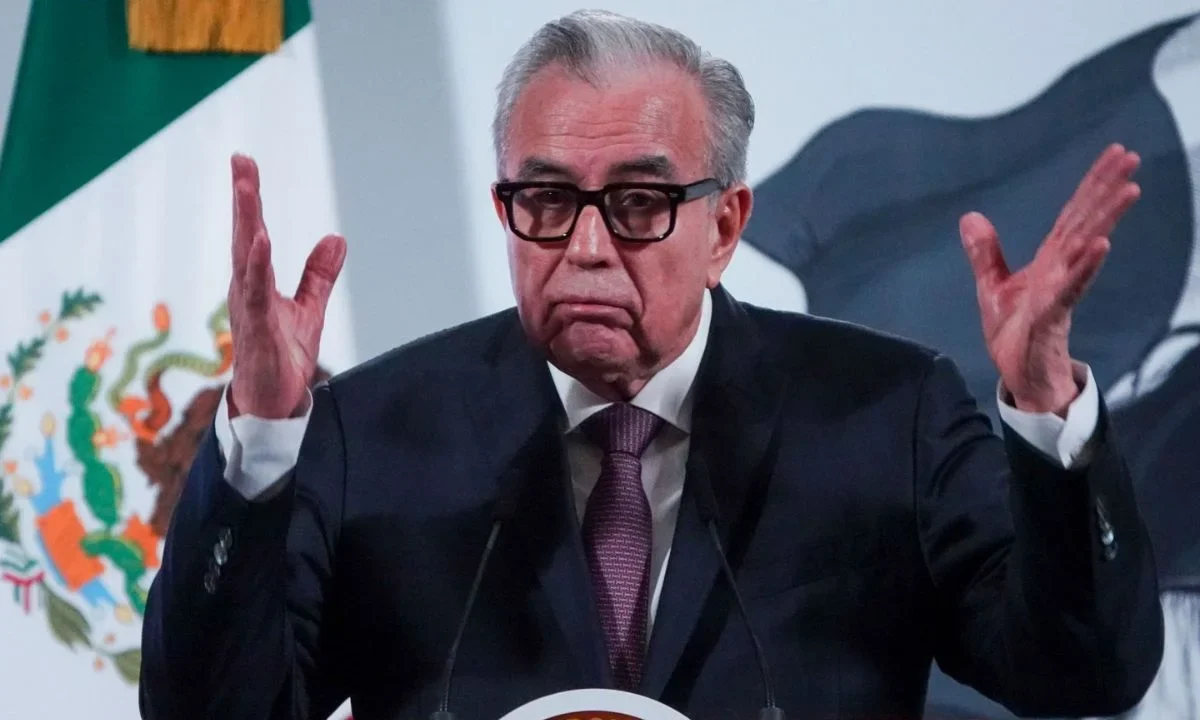 La AmSoc exhorta al Gobierno de México a responder con celeridad y transparencia sobre petición de aprehensión de Rocha Moya.