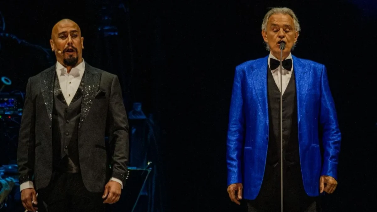 Para celebrar el 30 aniversario del Romanza World Tour, Andrea Bocelli, ofreció un concierto gratuito en el Zócalo de la Ciudad de México.