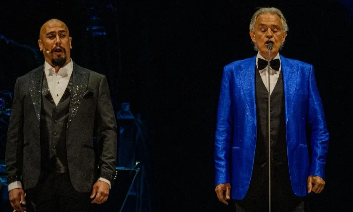 Para celebrar el 30 aniversario del Romanza World Tour, Andrea Bocelli, ofreció un concierto gratuito en el Zócalo de la Ciudad de México.