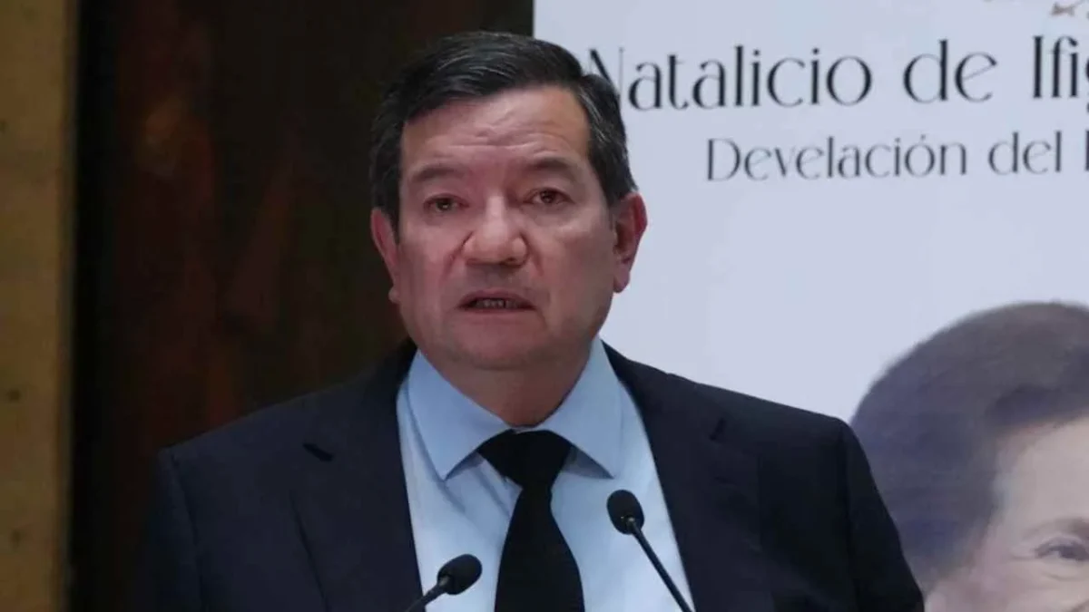 En el Senado, Alfredo Navarrete Martínez rinde protesta como vocal del IPAB.