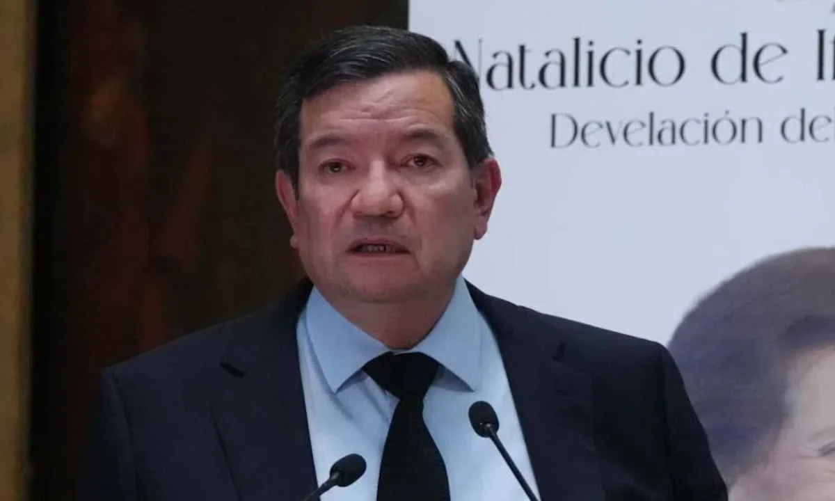 En el Senado, Alfredo Navarrete Martínez rinde protesta como vocal del IPAB.