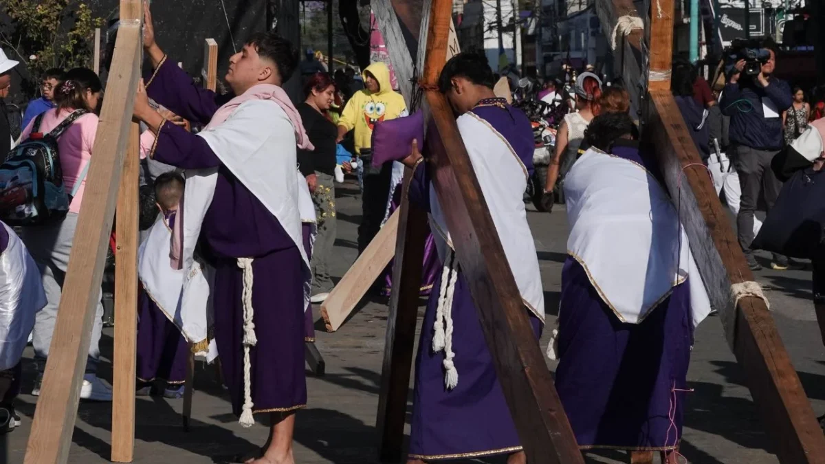 Miles de personas participan y asisten a la tradicional Representación del Viacrucis de Iztapalapa en su edición 2026