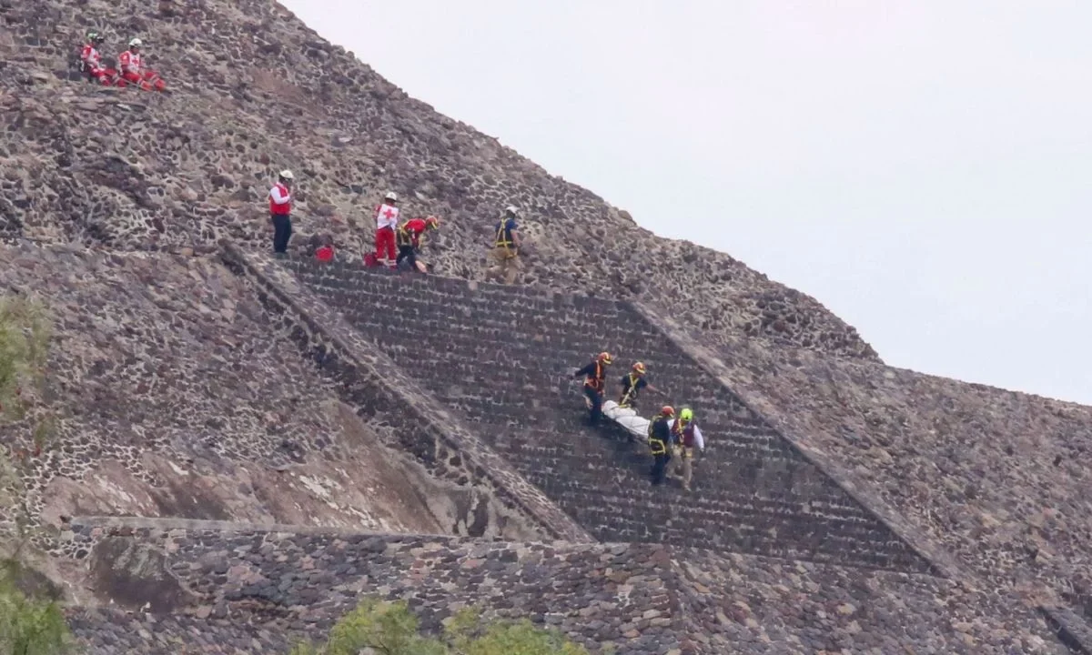 Canadá calificó como un 'horrendo acto de violencia armada' el tiroteo en Teotihuacán, una ciudadana canadiense murió y otro resultó herido.