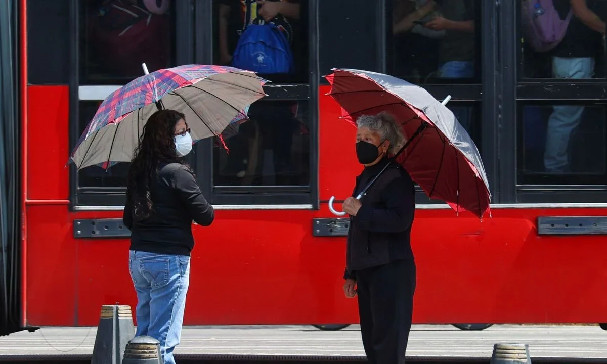 Oleaje elevado y altas temperaturas marcarán el clima hoy en diversas regiones del país, con efectos tanto en costas como en zonas del interior.