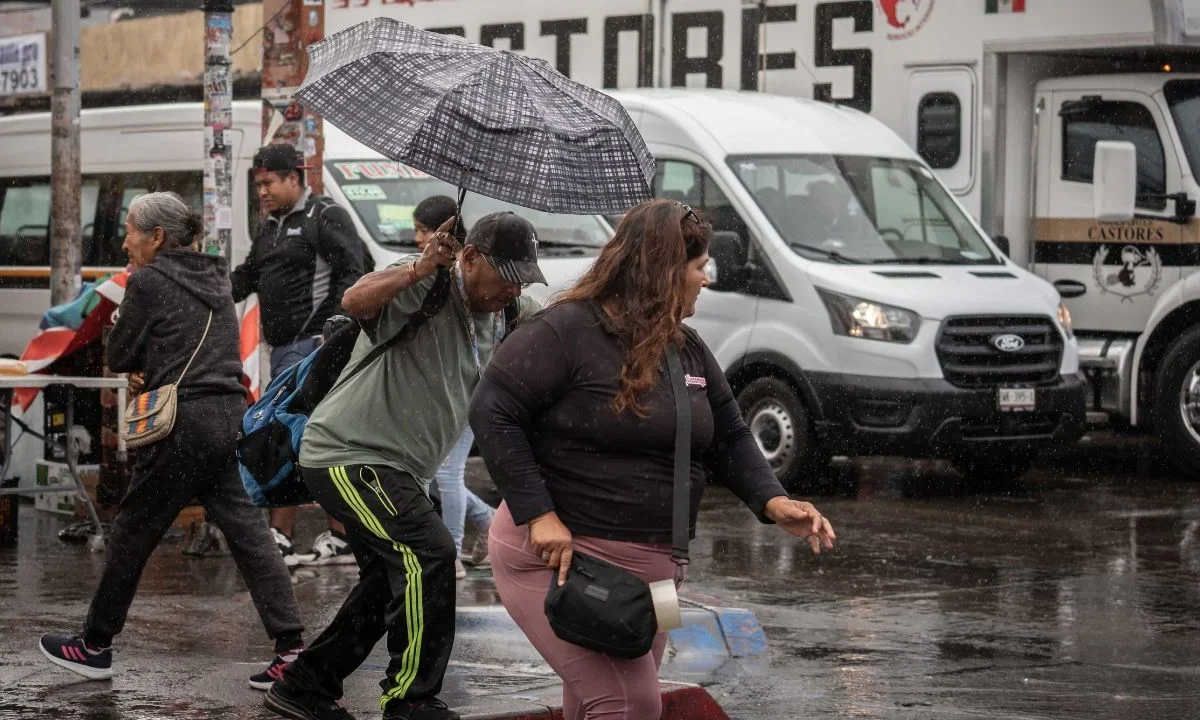 Nubes de tormenta y ráfagas de viento marcan el clima hoy en el norte del país ante la llegada del frente frío 45.