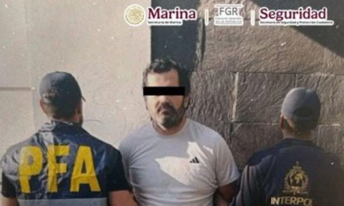 Su abogado, Epigmenio Mendieta, informó que Farías Laguna solicitó el asilo a un juez de Buenos Aires, durante su primera audiencia.
