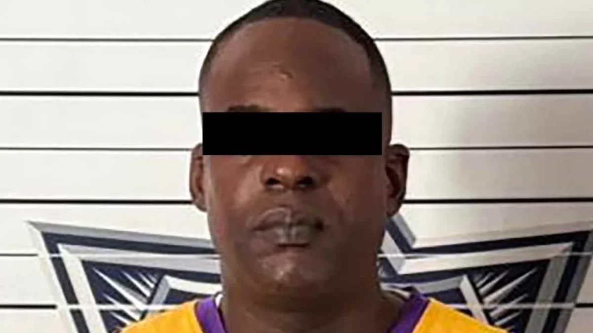 Fuerzas federales detienen Yoexy Vila en Quintana Roo, cuenta con orden de arresto en EU