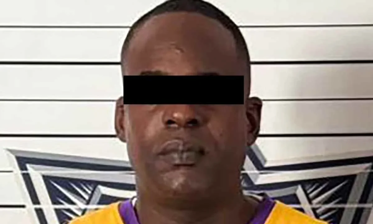Fuerzas federales detienen Yoexy Vila en Quintana Roo, cuenta con orden de arresto en EU