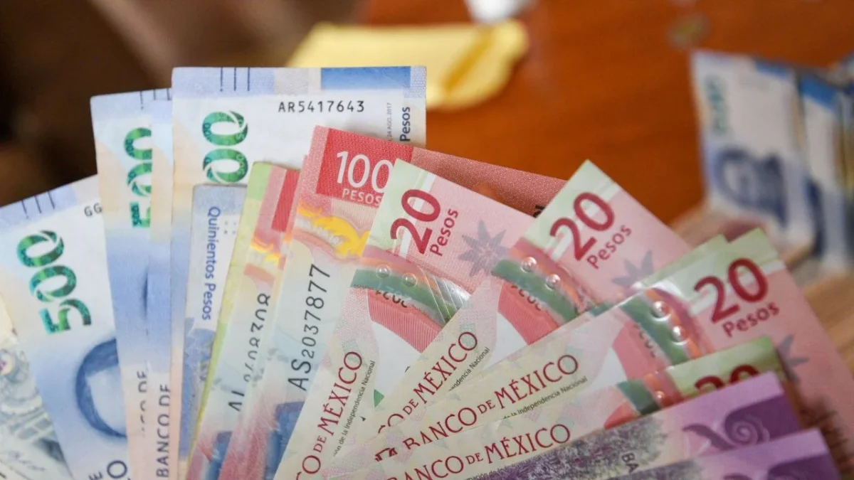El próximo viernes 1 de mayo de 2026 se conmemora el Día del Trabajo y aquí te decimos lo que te deben pagar por ley si laboras ese día.