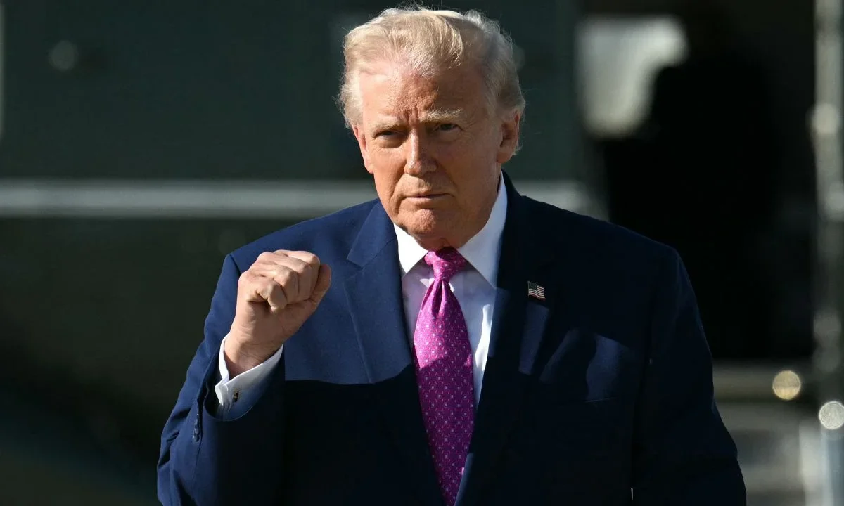 El presidente de los Estados Unidos, Donald Trump, elogió el viernes a los astronautas del programa Artemis tras su amerizaje en el Pacífico.