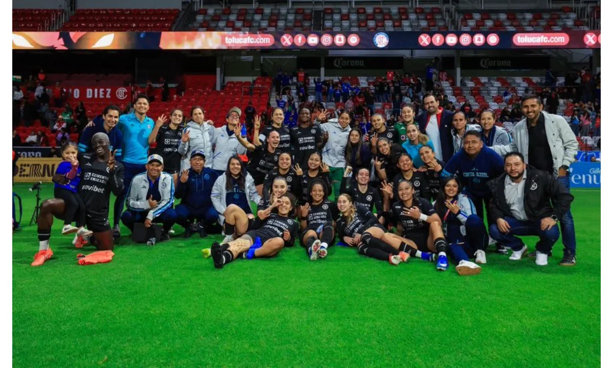 Foto: @AzulFemenil / El equipo femenino de la máquina volvió a superar su marca histórica de puntos