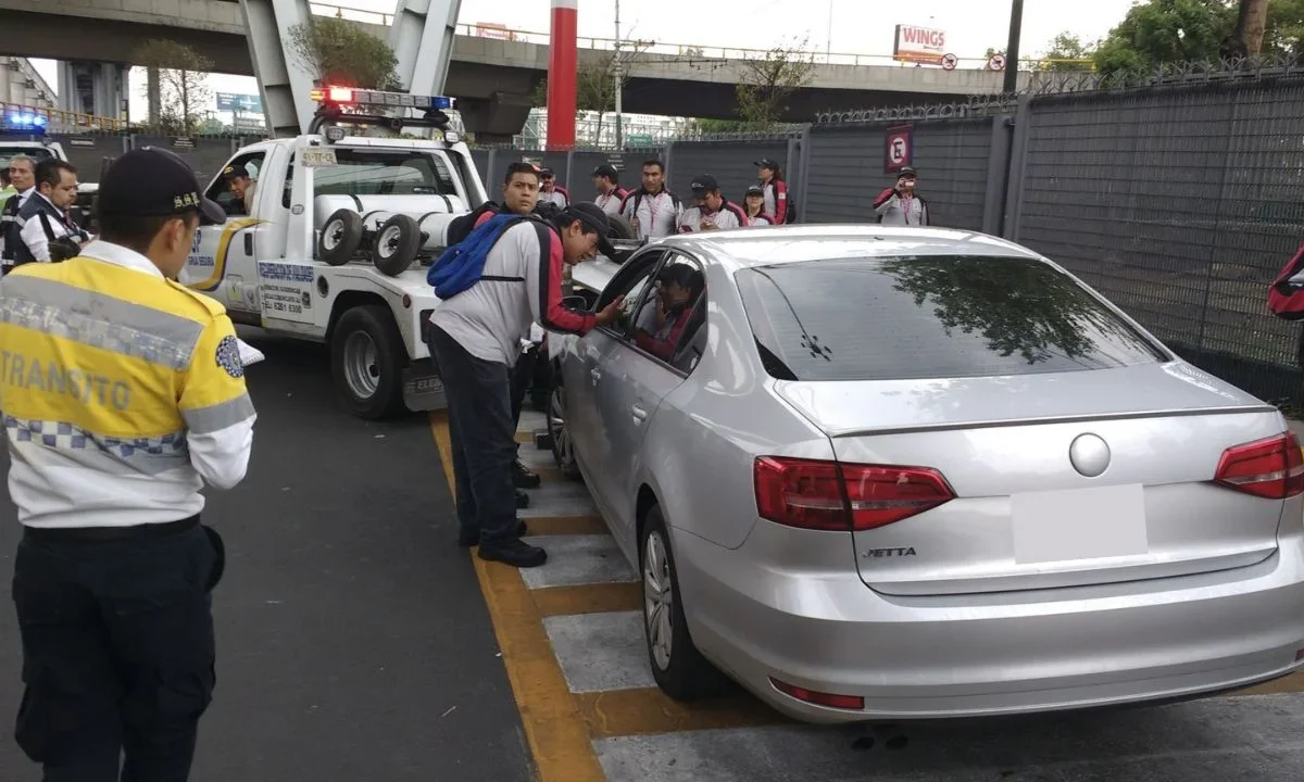 Si tu vehículo está en el corralón en el Estado de México, te decimos cuánto te cobrarán en este 2026 y así evites pagar de más.