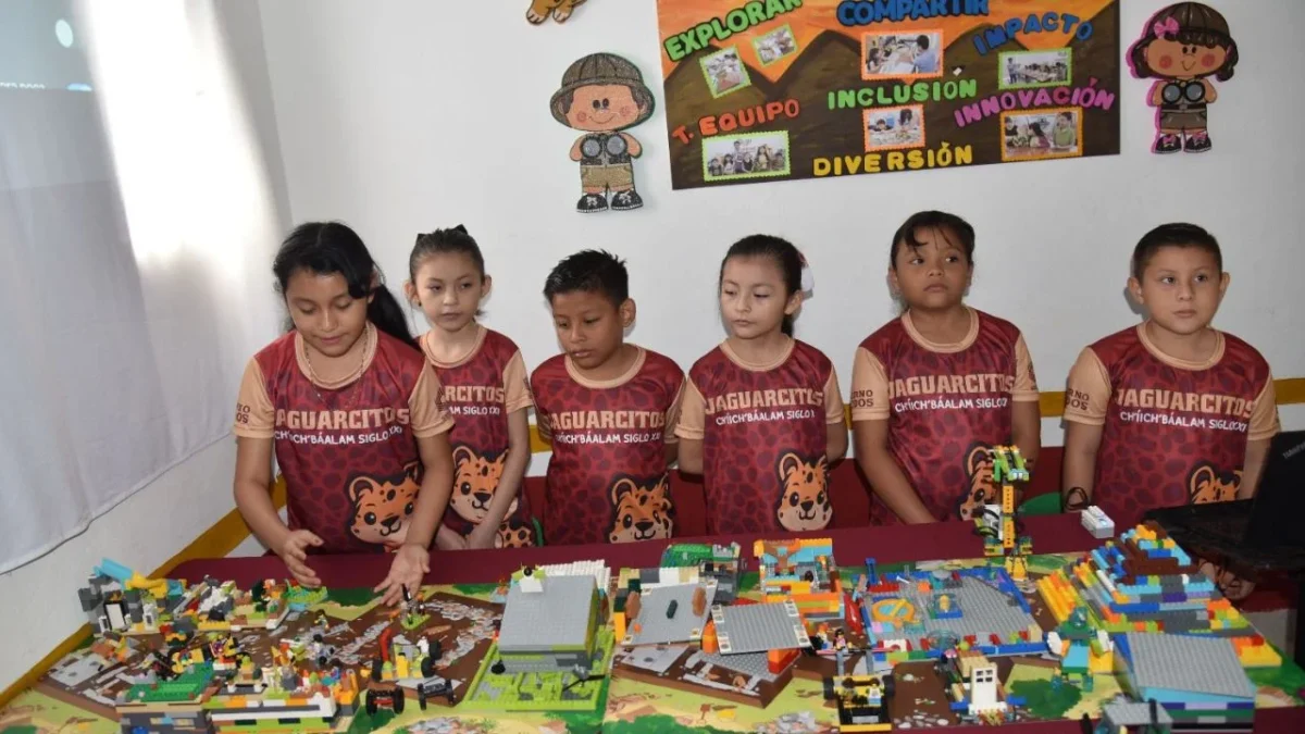 El equipo “Ch’iich’báalam Siglo XXI” (Jaguarcitos), del DIF PILARES Siglo XXI, fue premiado como Mejor Maqueta en la FIRST LEGO League UNEARTHED durante la temporada 2025-2026.