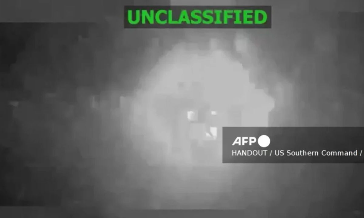 El ejército de Estados Unidos confirmó un ataque contra una presunta narcolancha en el Caribe, que dejó tres personas muertas.