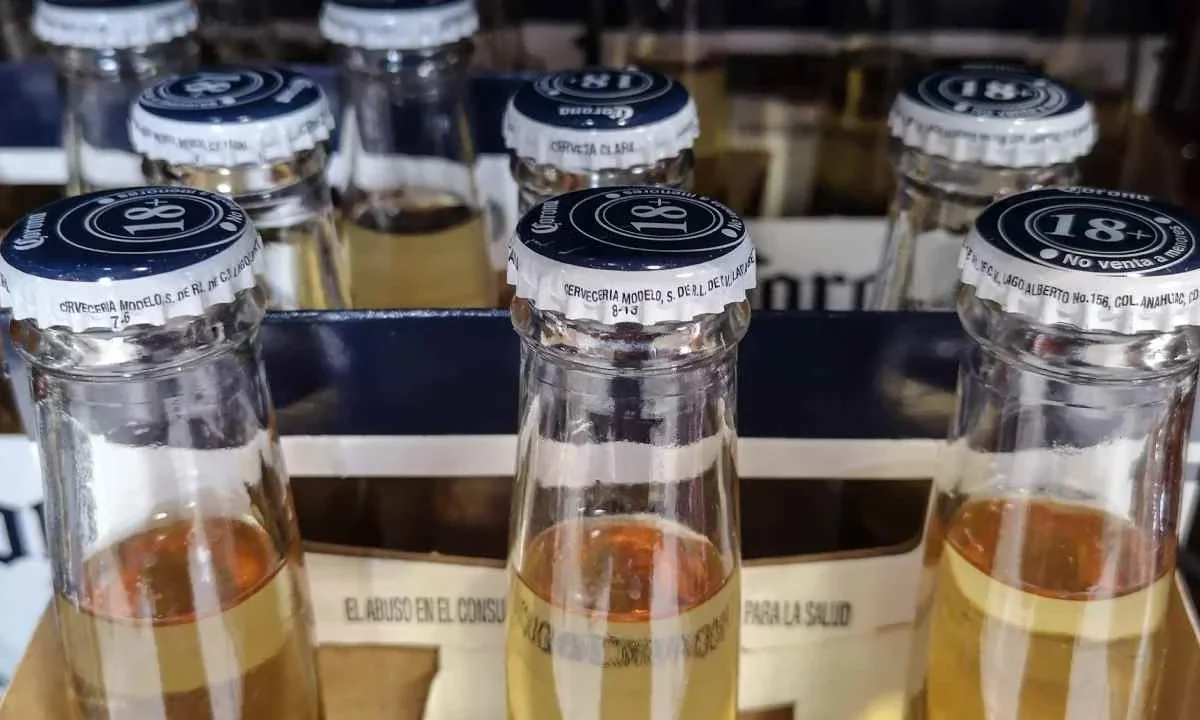 Fan Fest del Zócalo sólo venderá cerveza sin alcohol, aseguran autoridades federales.