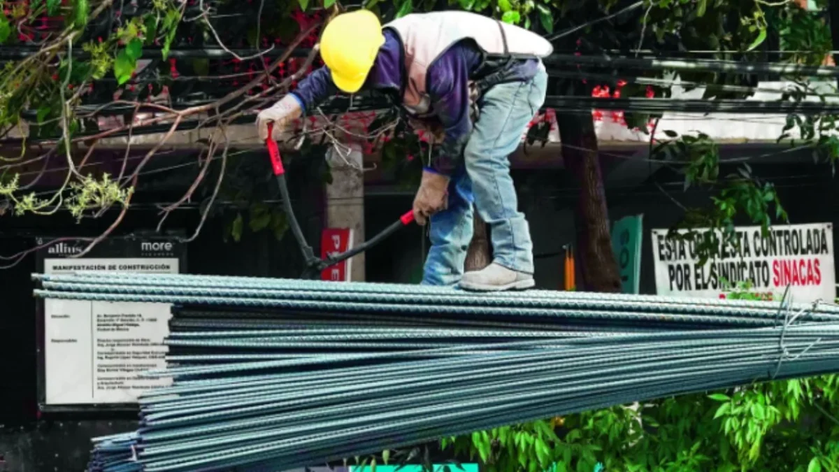 El Fondo Monetario Internacional subió la proyección de crecimiento para México a 1.6% en 2026 desde el 1.5% en su estimación pasada.