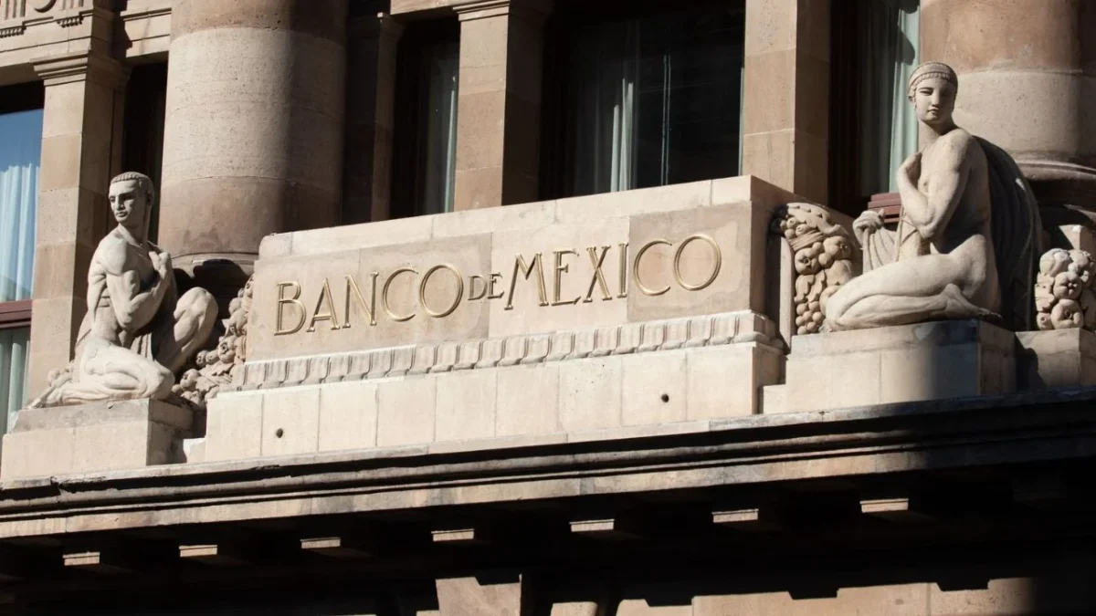 Banxico señaló que las expectativas de inflación de corto plazo se ajustaron al alza, por el conflicto en Medio Oriente.