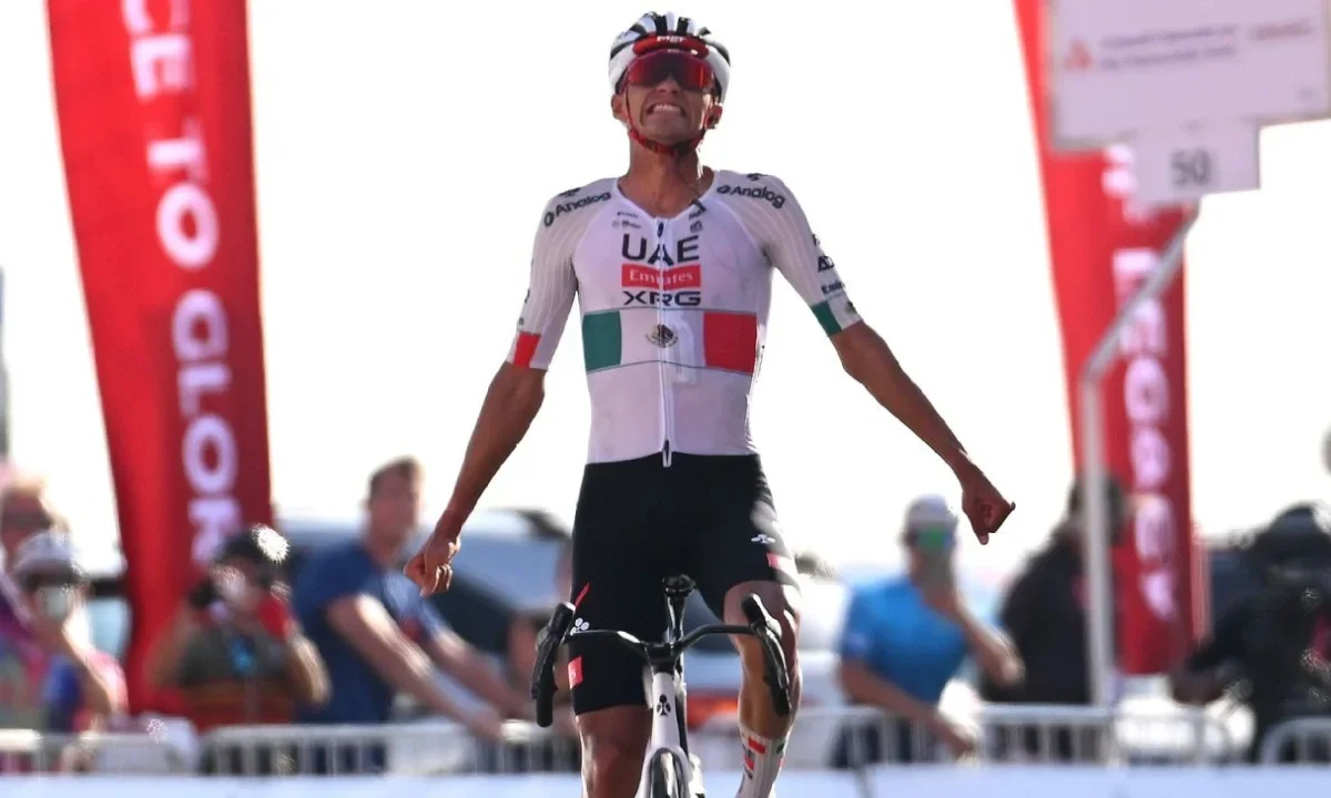 Foto: Especial / Isaac del Toro inició su participación en la primera etapa de la Vuelta al País Vasco