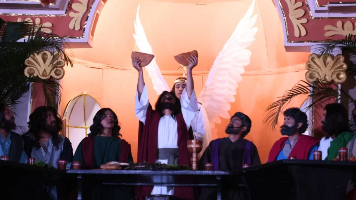 Como parte de la 183 representación del Viacrucis, en Iztapalapa comenzó a celebrar el inicio de la Pasión de Cristo en este Jueves Santo.