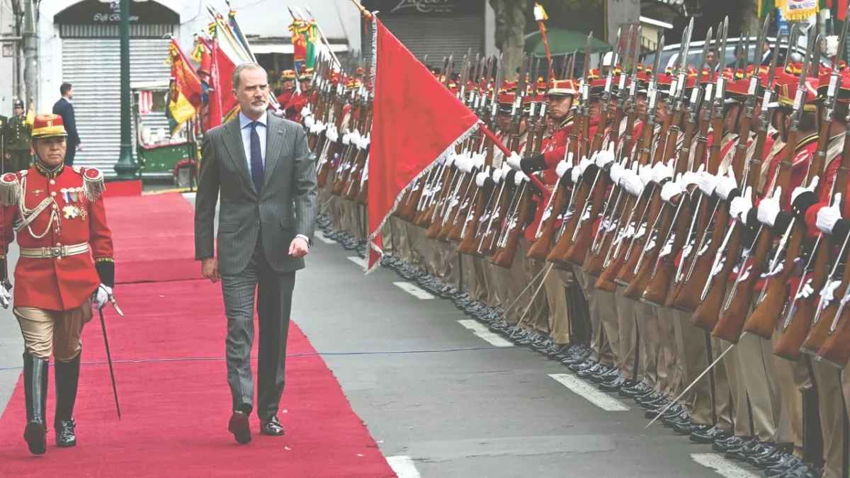 La publicación del libro 'Los novios de Felipe VI' ha detonado una polémica que rebasa el terreno editorial.