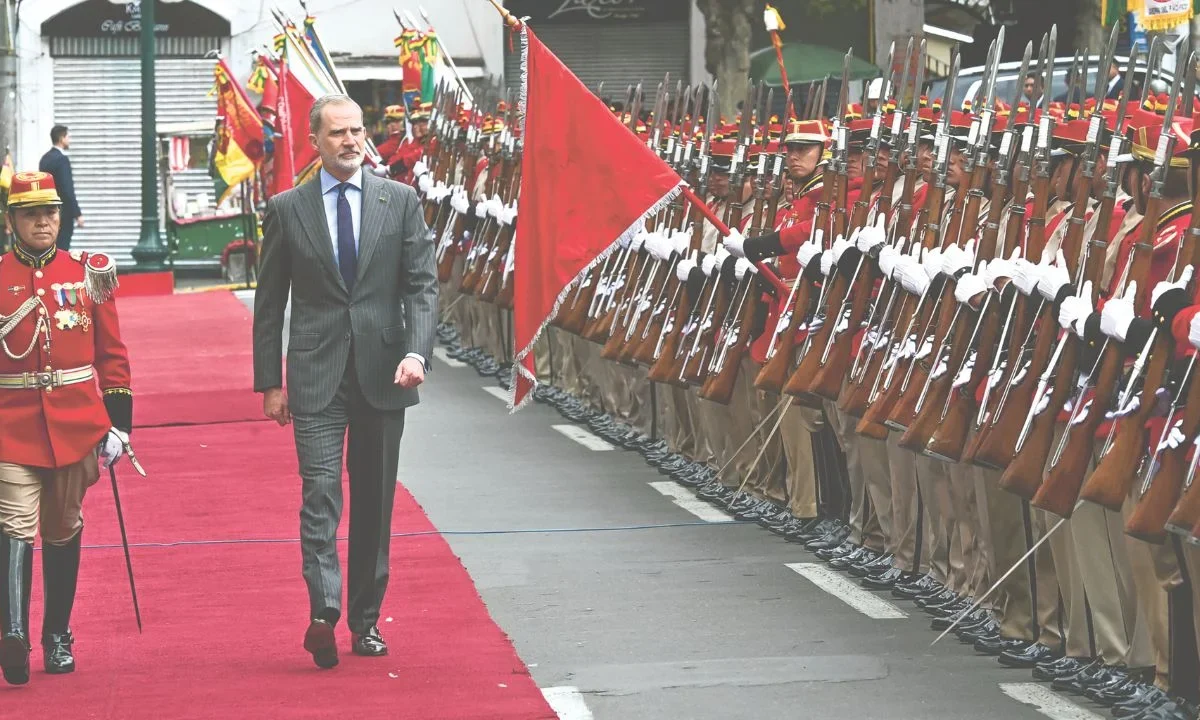La publicación del libro 'Los novios de Felipe VI' ha detonado una polémica que rebasa el terreno editorial.