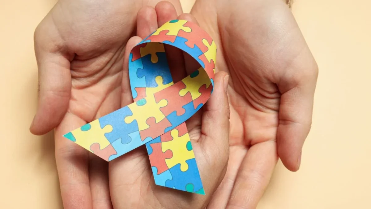 El especialista Diego Hernández Pitta llamó a la empatía hacia las personas con autismo para construir una sociedad inclusiva.