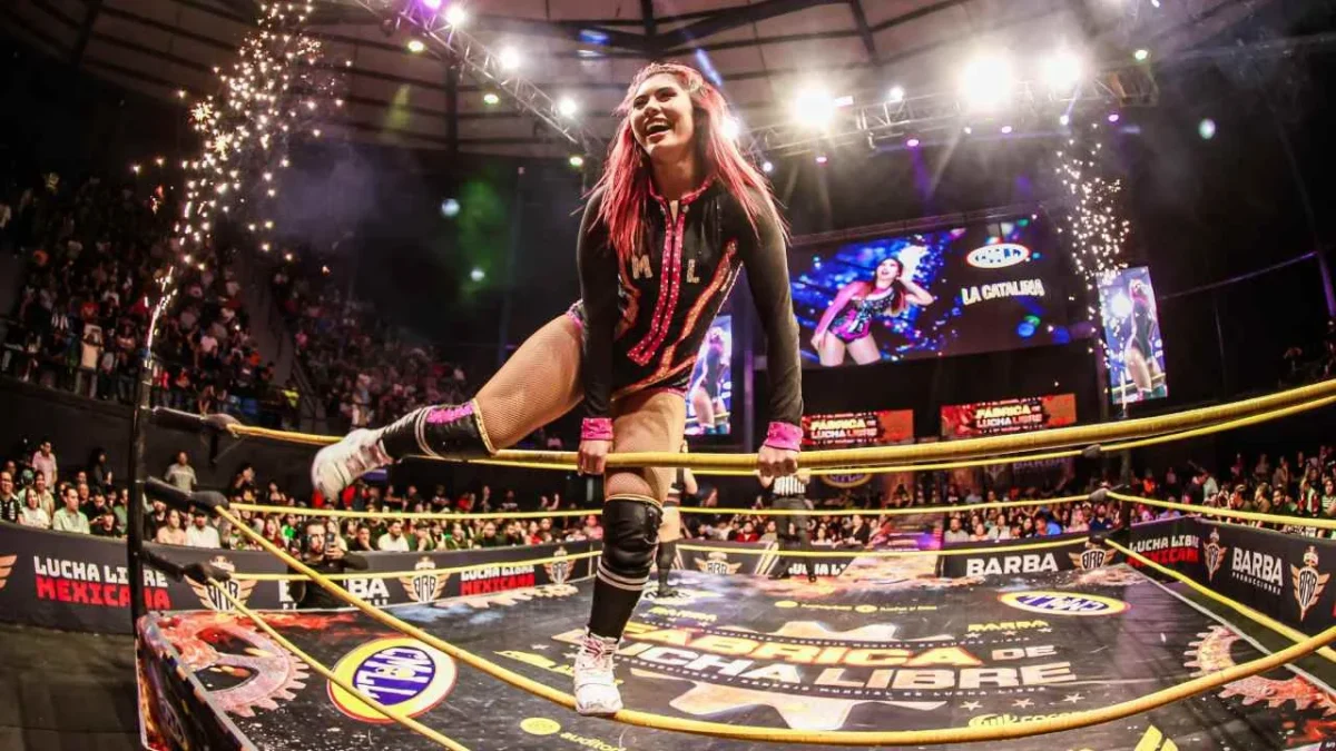 El Consejo Mundial de Lucha Libre (CMLL) dio a conocer que la luchadora La Catalina, está fuera de la empresa.