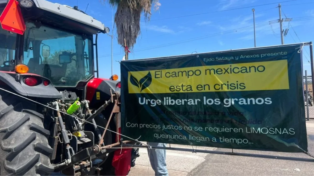 Campesinos de Sinaloa continúan con protesta en carreteras del estado, toma de casetas continuará hasta la liquidación de adeudo.
