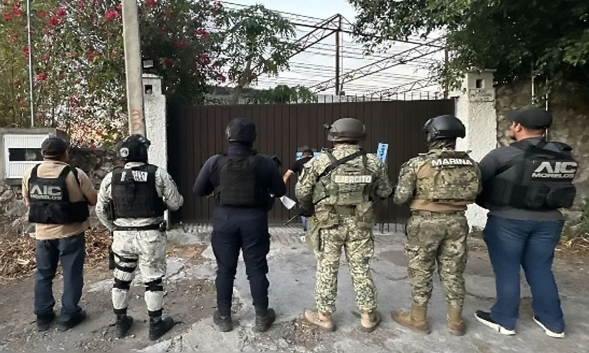 La Secretaría de Marina participó en la ejecución de 13 órdenes de cateo, en la Ciudad de México, Estado de México y Morelos.
