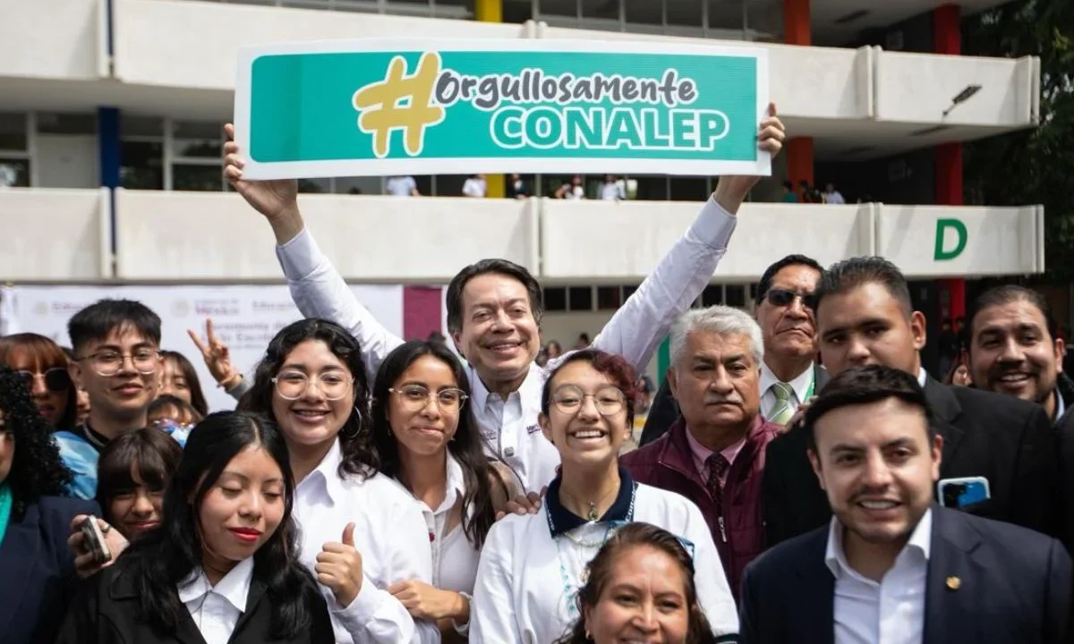 Planteles del Conalep en la Ciudad de México serán renovados con nuevos espacios, mobiliario y tecnología mediante el programa La Escuela es Nuestra.