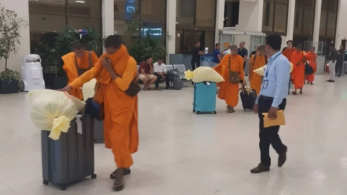 Autoridades de Sri Lanka detuvieron a 22 monjes budistas en Aeropuerto Internacional Bandaranaike tras incautar 112 kg de cannabis y hachís.