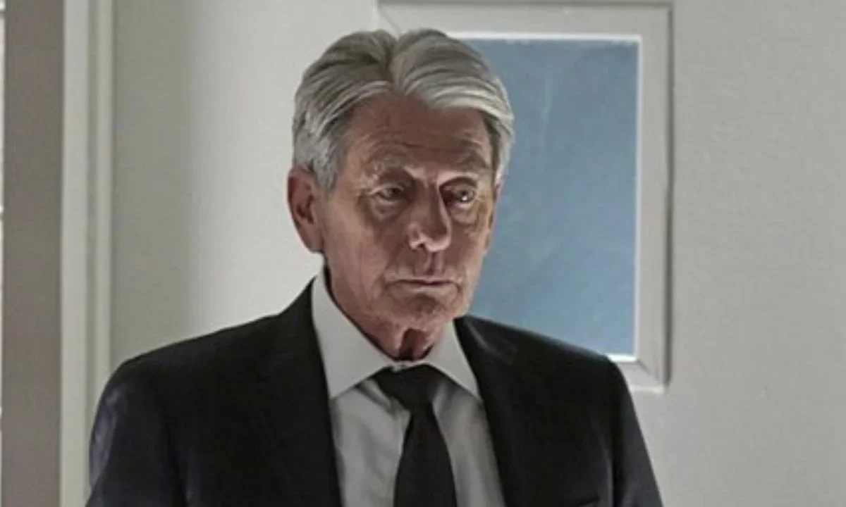El actor británico John Nolan murió a los 87 años de edad, es recordado por sus papeles en ‘Batman’ y ‘Person of Interest’.