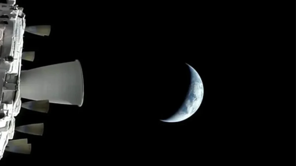 La NASA logró la liberación exitosa de cuatro satélites, incluido uno argentino, antes de que la cápsula Orión continuara su viaje hacia la Luna.