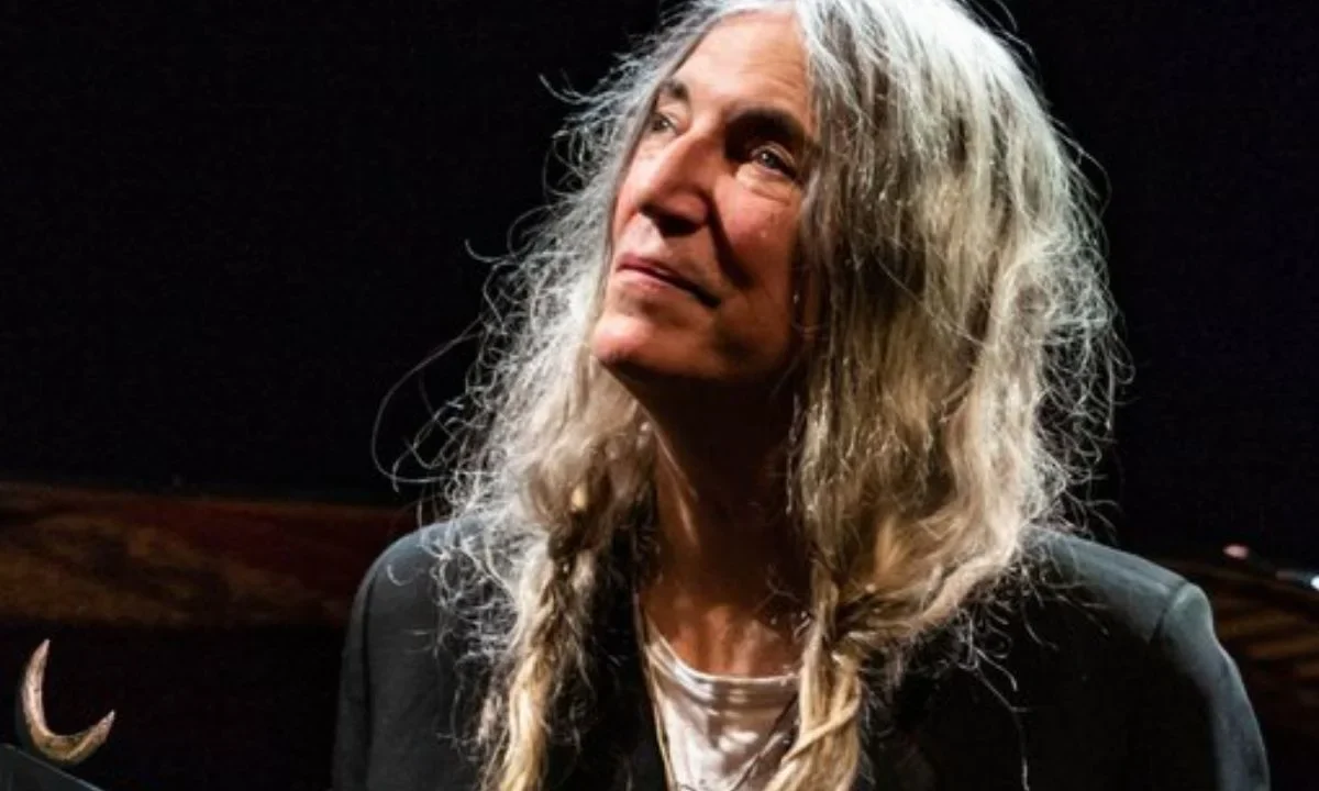 La cantante Patti Smith, referente del punk y la poesía, fue reconocida en España con el Premio Princesa de Asturias de las Artes 2026 por su trayectoria artística.