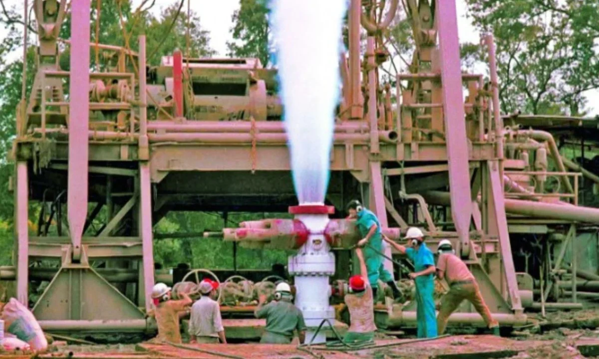 El Gobierno federal explorará métodos avanzados y de última tecnología de extracción de gas natural