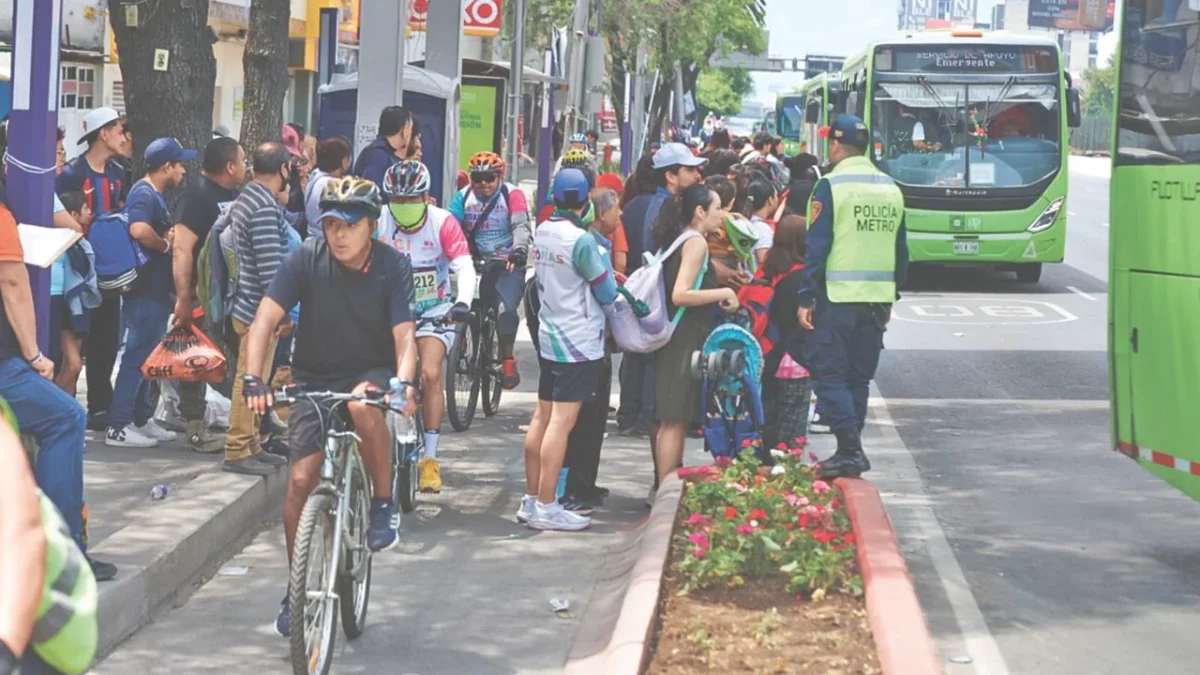 Pese a todas las adversidades de ocho meses de obras, fue inaugurada la ciclovía La Gran Tenochtitlán, en Tlalpan, Ciudad de México.
