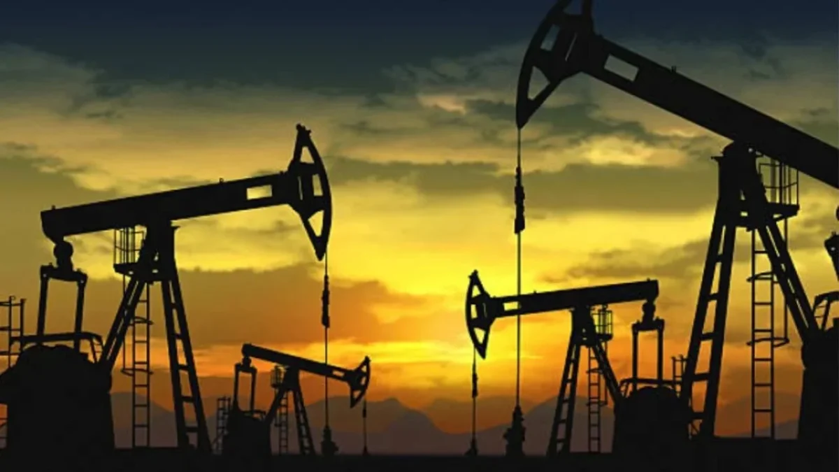 En el segundo día de la tregua entre los Estados Unidos e Irán (48 horas) el precio del petróleo se modera.