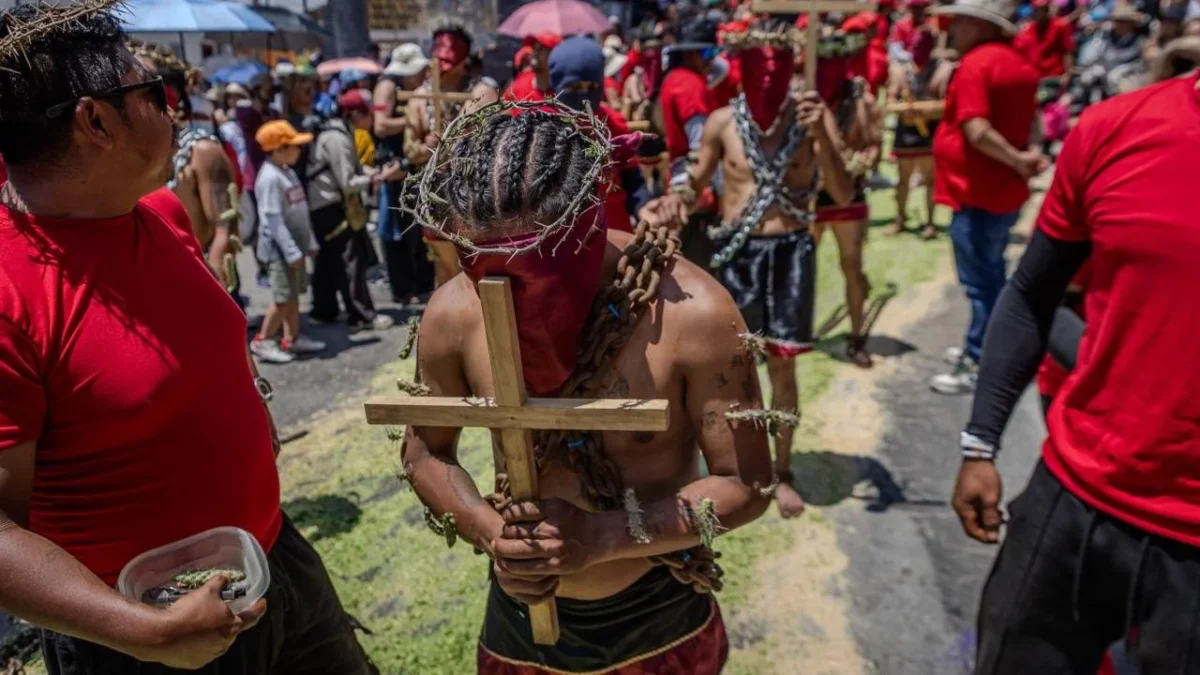 En Atlixco, la conmemoración del Viernes Santo adquiere un significado profundo con la tradicional Procesión del Silencio de Nexatengo.