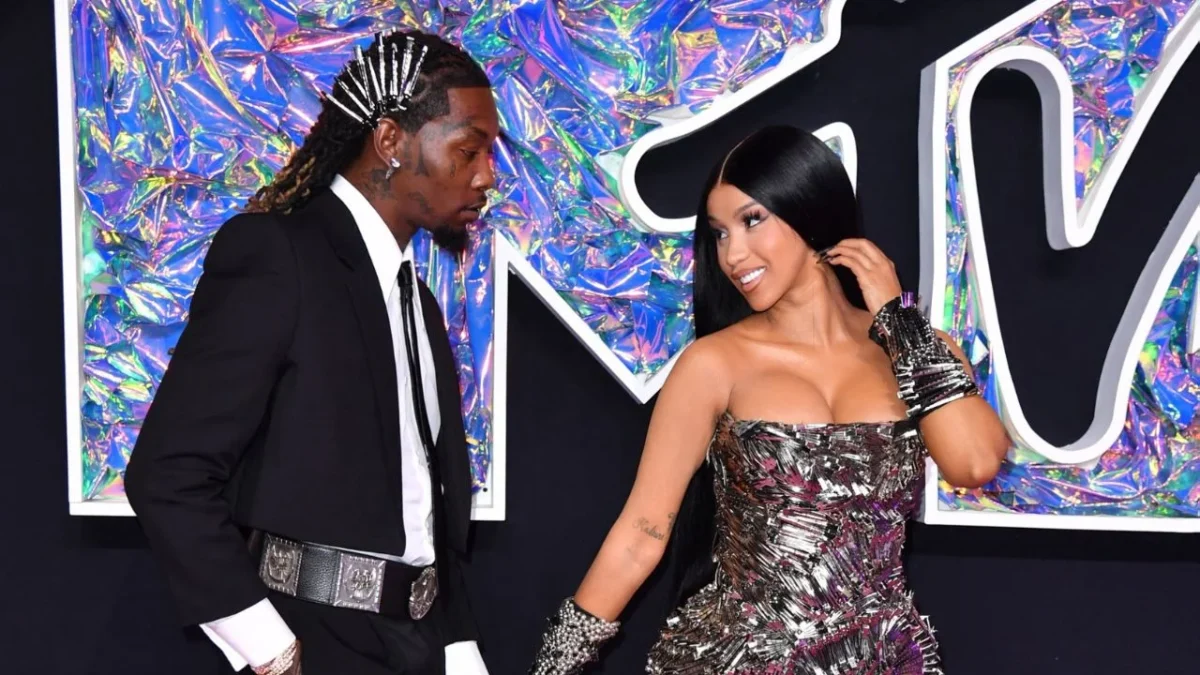 Según reportes el rapero Offset, ex de Cardi B, estaría herido por presuntamente un tiroteo en un casino en Florida.