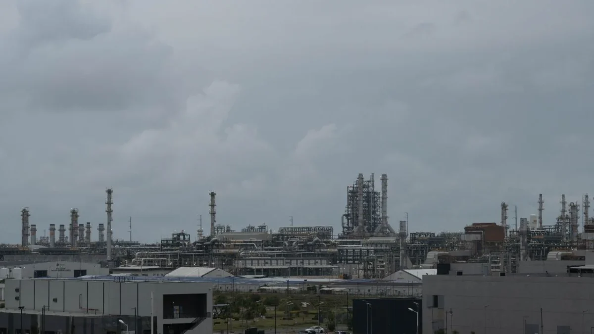 Se reportó una fuga de gas en la Refinería Olmeca de Dos Bocas, en Tabasco, lo que activó protocolos de seguridad