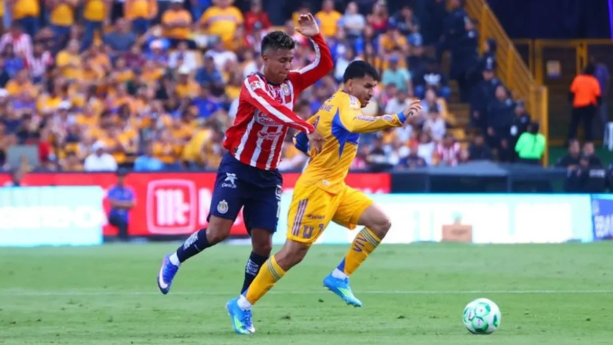 Los Tigres propinaron una goleada al Guadalajara en y ahora Chivas suma dos juegos sin ganar, pero seguirá de líder en esta jornada.