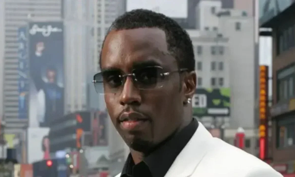 Abogados de Sean Diddy Combs se presentaron ante un tribunal de apelaciones en Nueva York para revocar la pena de prisión de más de 4 años.