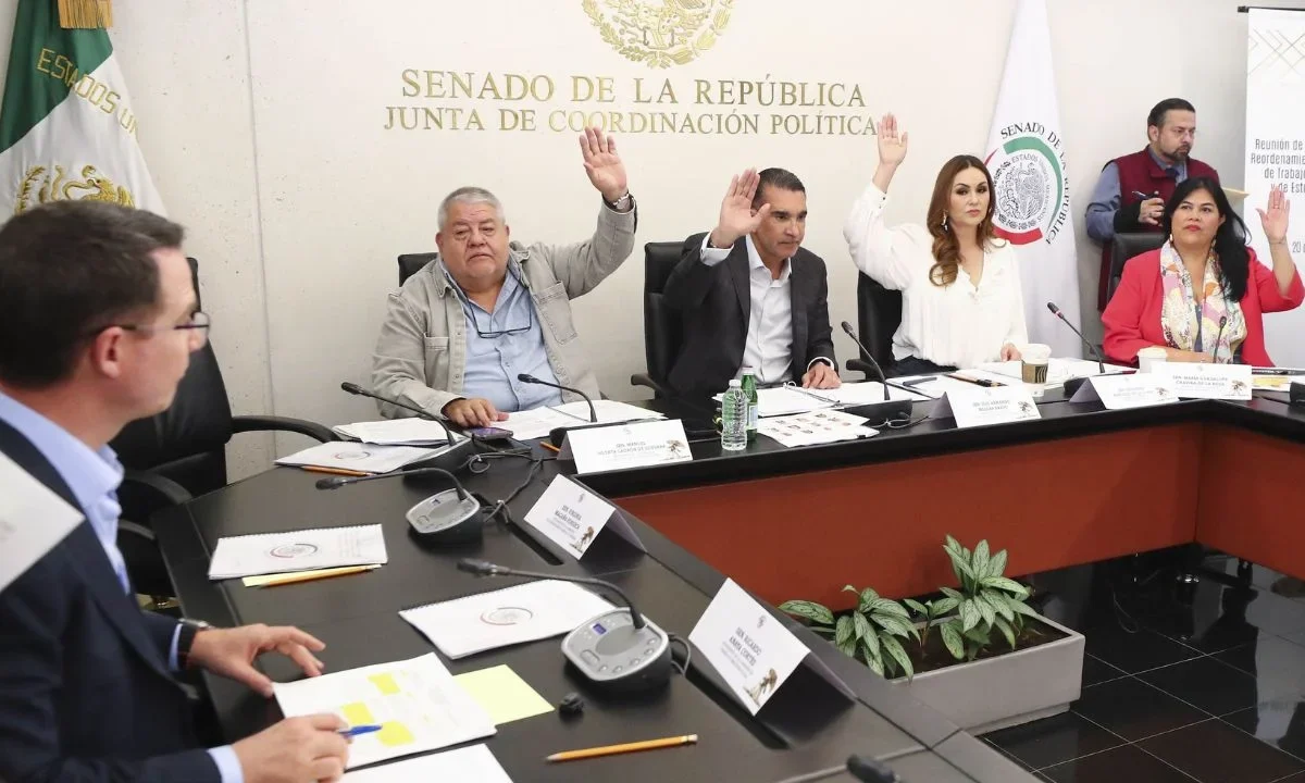 Senado aprobó reforma a la Ley de Vivienda que permite a Instituciones, financiar vivienda con recursos de los fondos de los trabajadores.