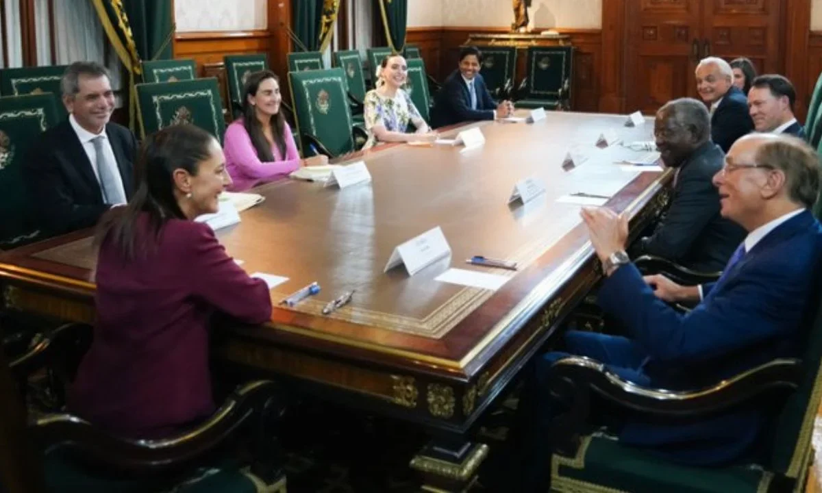 Sheinbaum sostuvo conversó, en Palacio Nacional, con directivos de BlackRock y Global Infraestructure, sobre próximas inversiones en México.