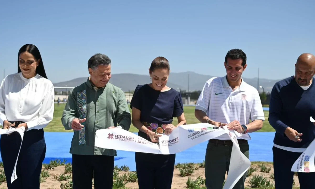 La presidenta Claudia Sheinbaum inauguró la Ciudad Deportiva de Alto Rendimiento en Pachuca, Hidalgo, destacando la importancia de impulsar la infraestructura deportiva en el país.