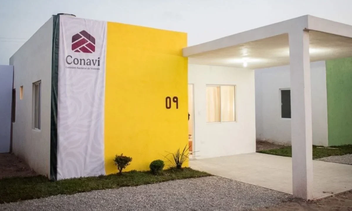 Claudia Sheinbaum encabezó la entrega de 19 viviendas para pescadores en Matamoros, como parte del programa Vivienda para el Bienestar.