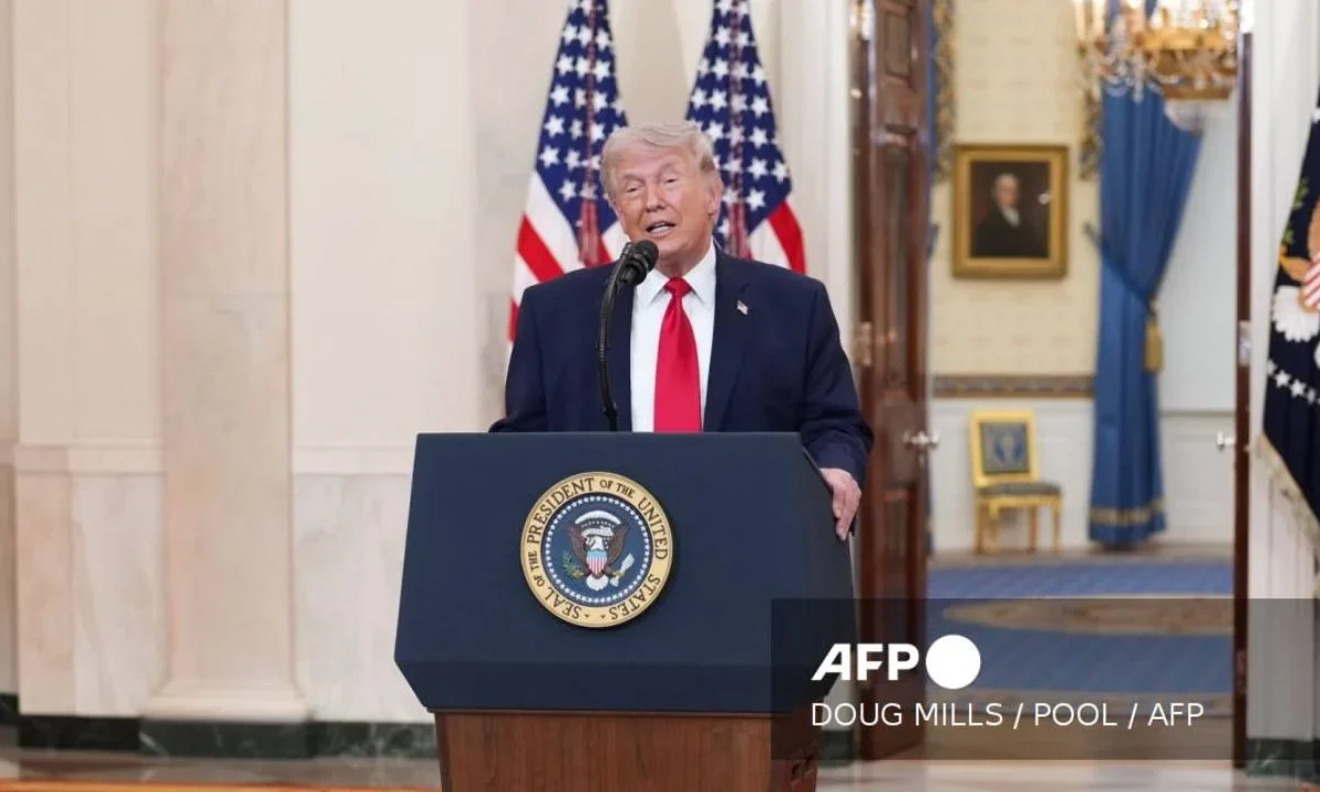 Trump, dijo que Irán tiene 48 horas para llegar a un acuerdo sobre la reapertura del estrecho estratégico o se enfrentará a un "infierno".